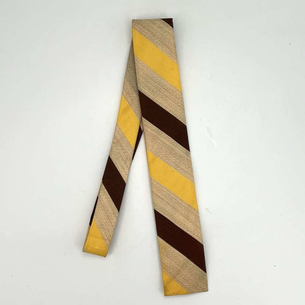 Lot‎ of 4 VIntage Ties from the 1970s - Picture 7 of 9